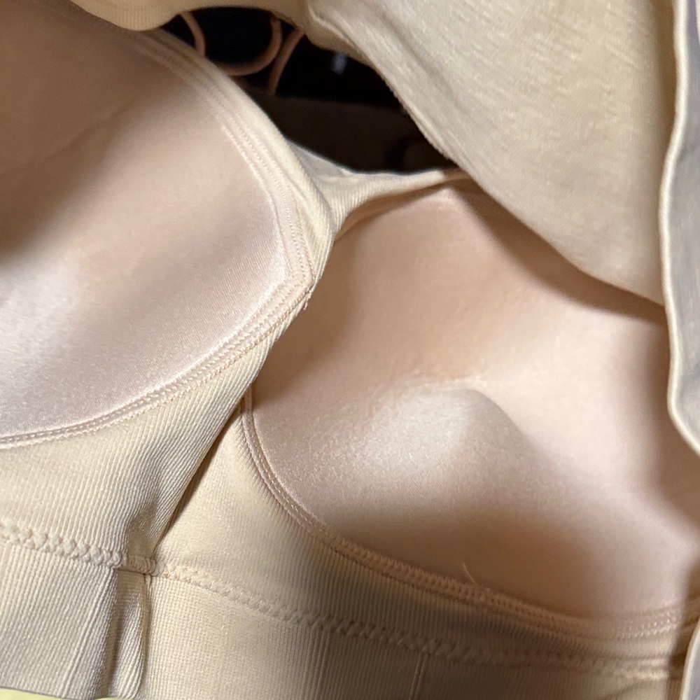Truekind Convertable Seamless Strapless Nude Bandeau Bra with Removable Straps - Picture 5 of 10